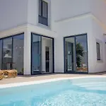 Ico Villa